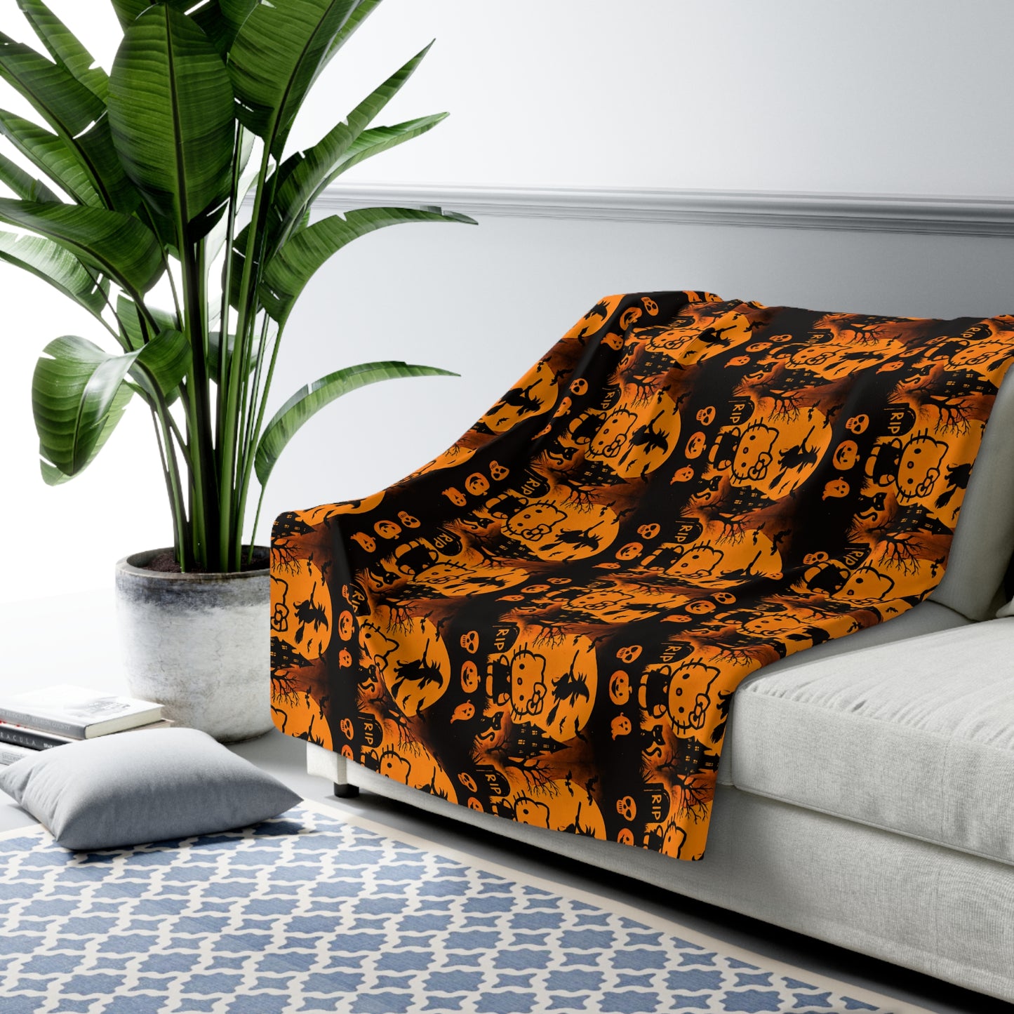 Sherpa Blanket - Hello Kitty Orange Black Halloween Decor sanrio