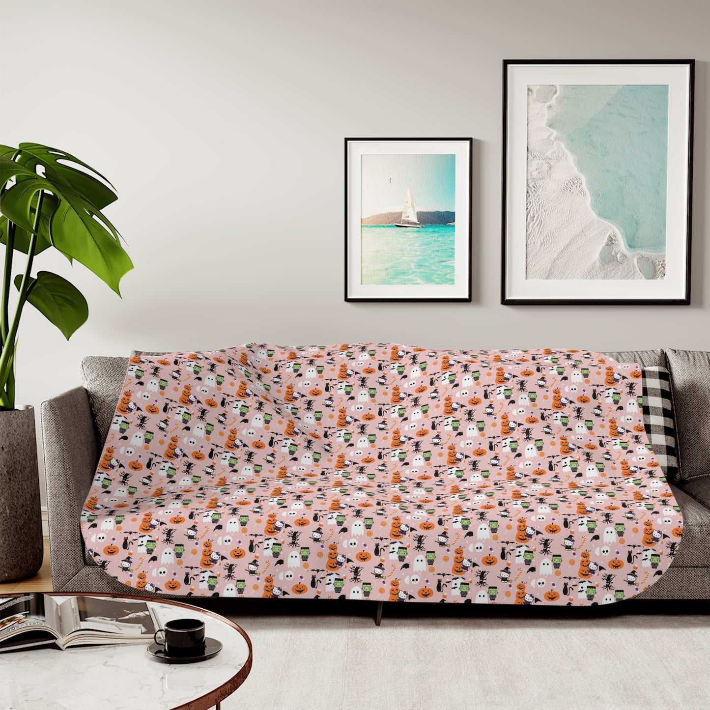 Sherpa Blanket - Soft Frankenstein Hello Kitty Light Pink Sherpa